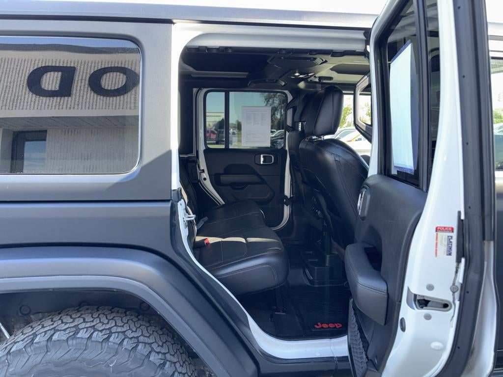 2020 Jeep Wrangler Sahara Altitude
