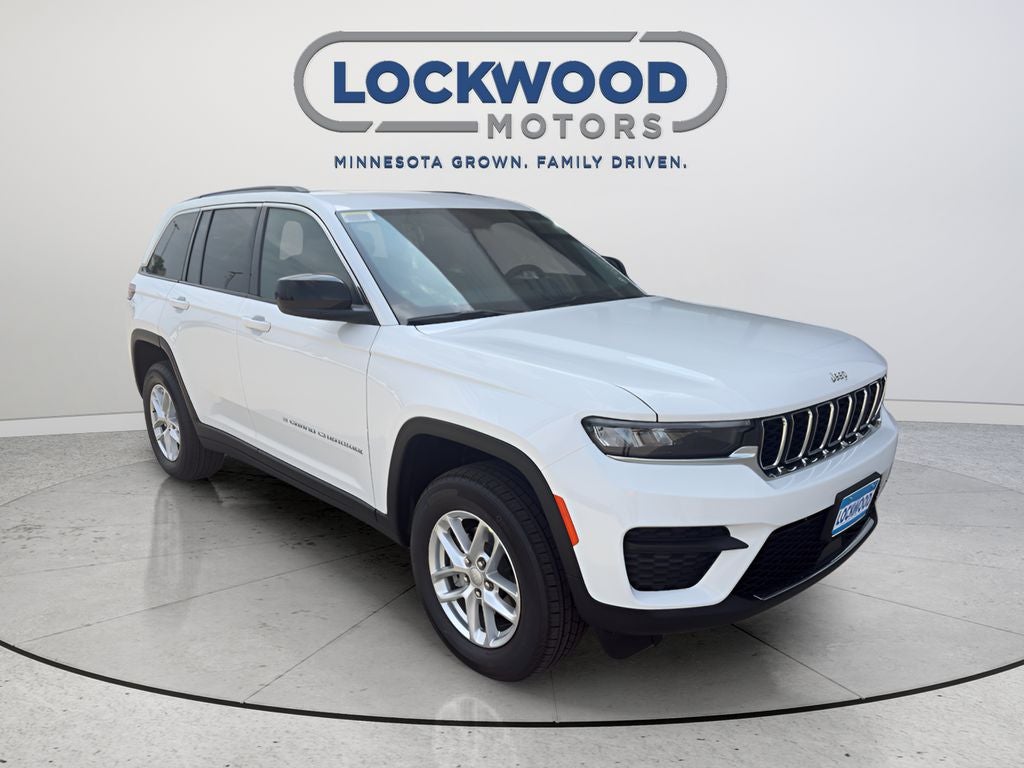 2026 Jeep Grand Cherokee Laredo