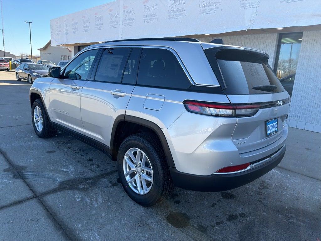 2026 Jeep Grand Cherokee Laredo