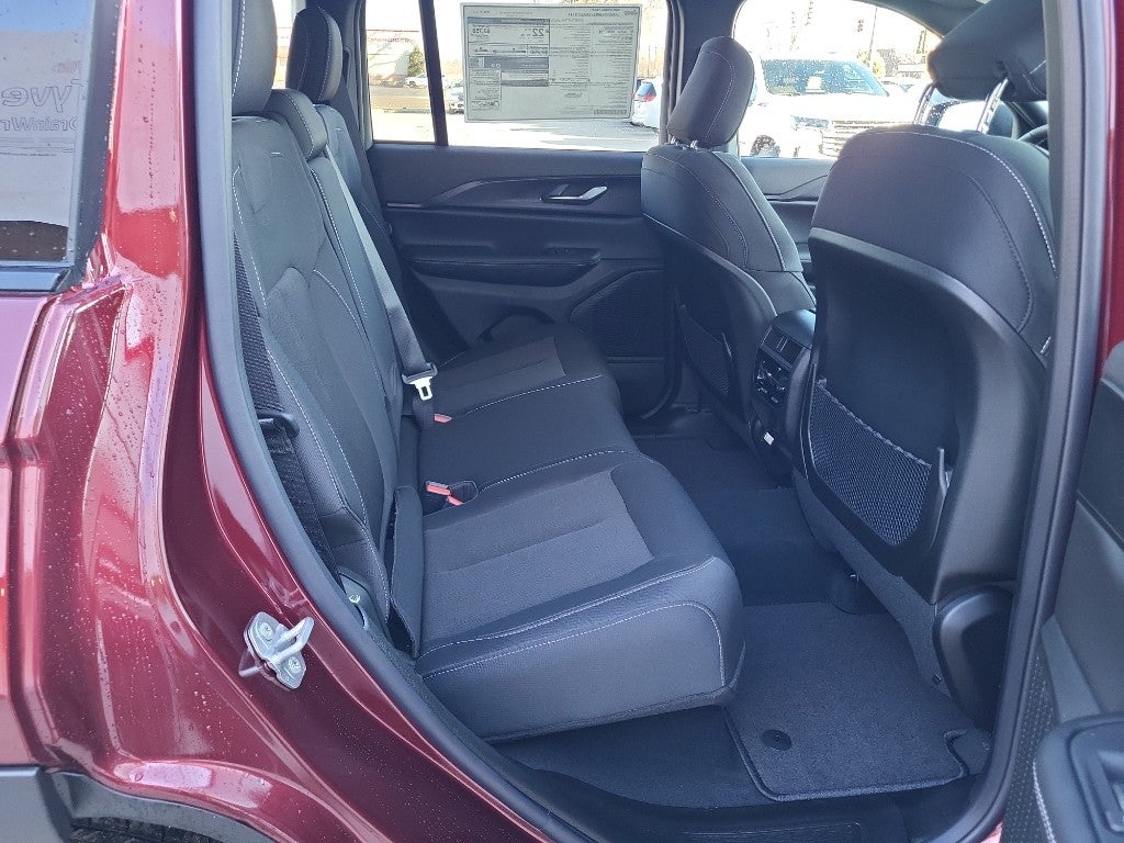 2026 Jeep Grand Cherokee Laredo X