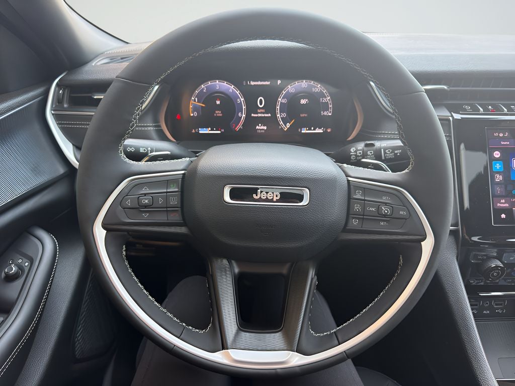 2026 Jeep Grand Cherokee Laredo