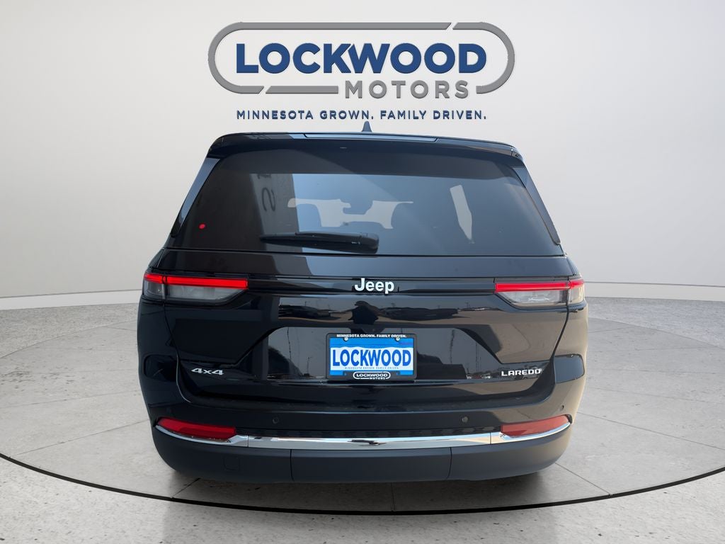 2026 Jeep Grand Cherokee Laredo