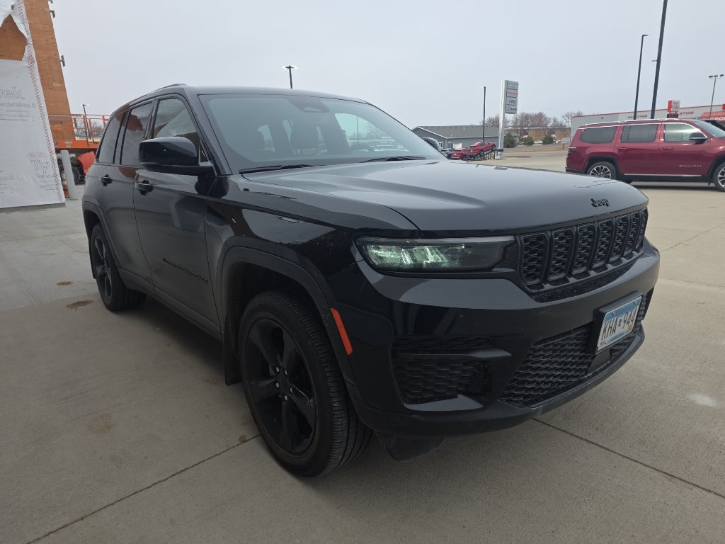 2023 Jeep Grand Cherokee Altitude