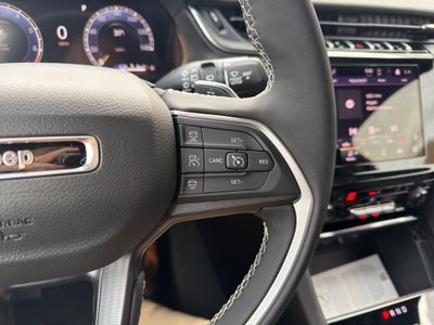 2026 Jeep Grand Cherokee L Laredo / Altitude