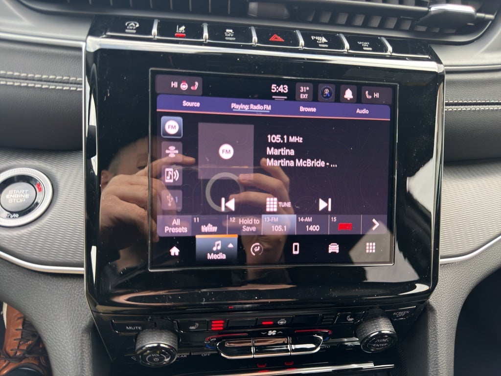 2026 Jeep Grand Cherokee L Laredo / Altitude