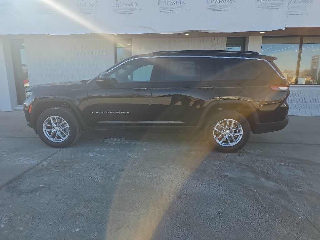 2026 Jeep Grand Cherokee L Laredo / Altitude