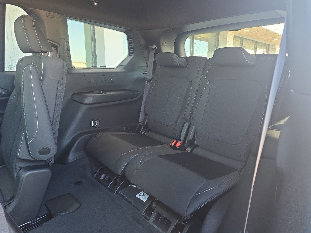 2026 Jeep Grand Cherokee L Laredo / Altitude