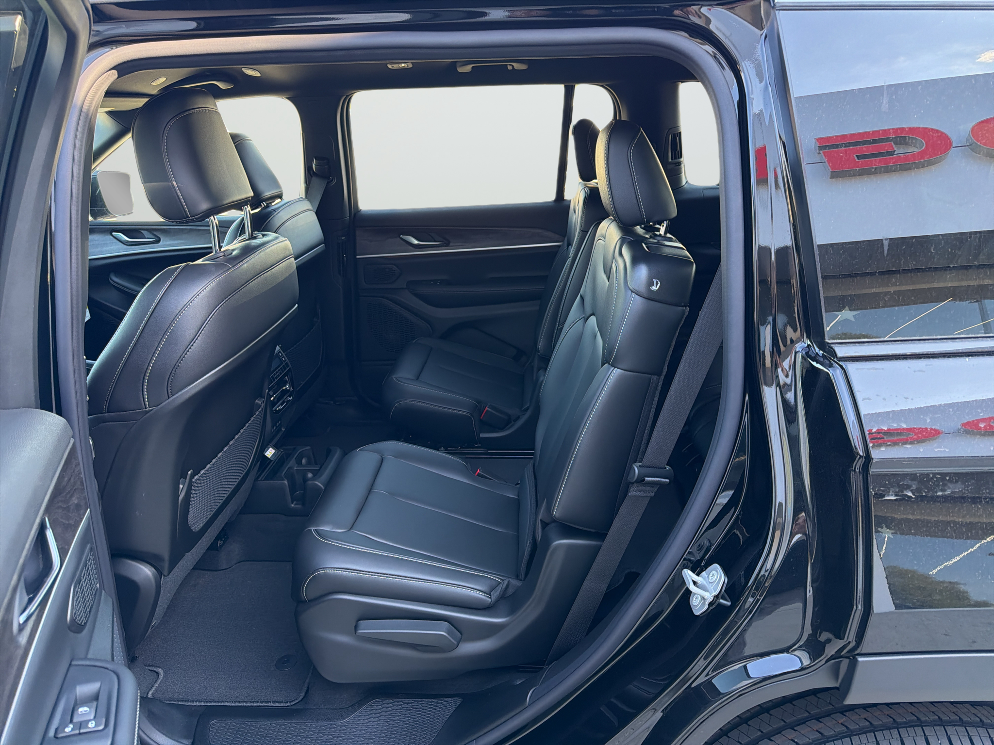 2027 Jeep Grand Cherokee L Limited
