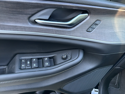 2027 Jeep Grand Cherokee L Limited