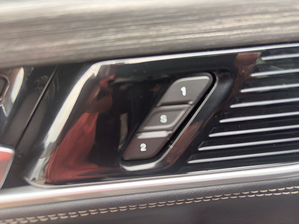 2024 Jeep Wagoneer L Series III