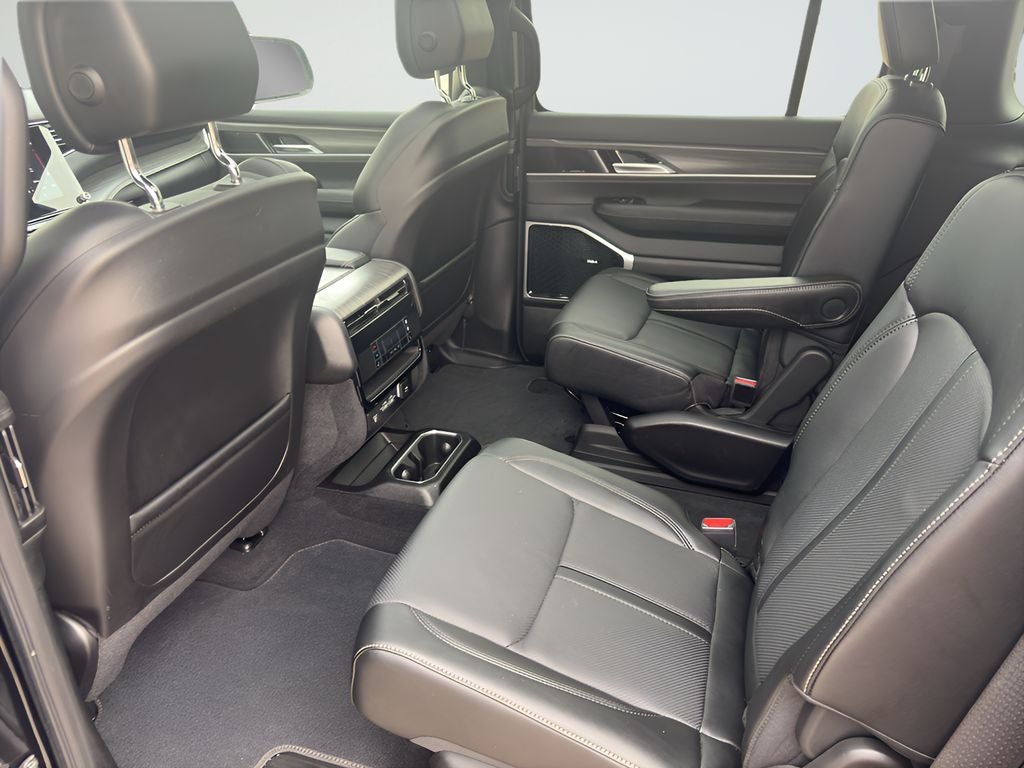 2024 Jeep Wagoneer L Series III