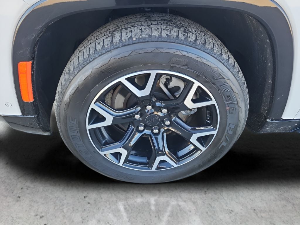 2025 Jeep Wagoneer L Series III