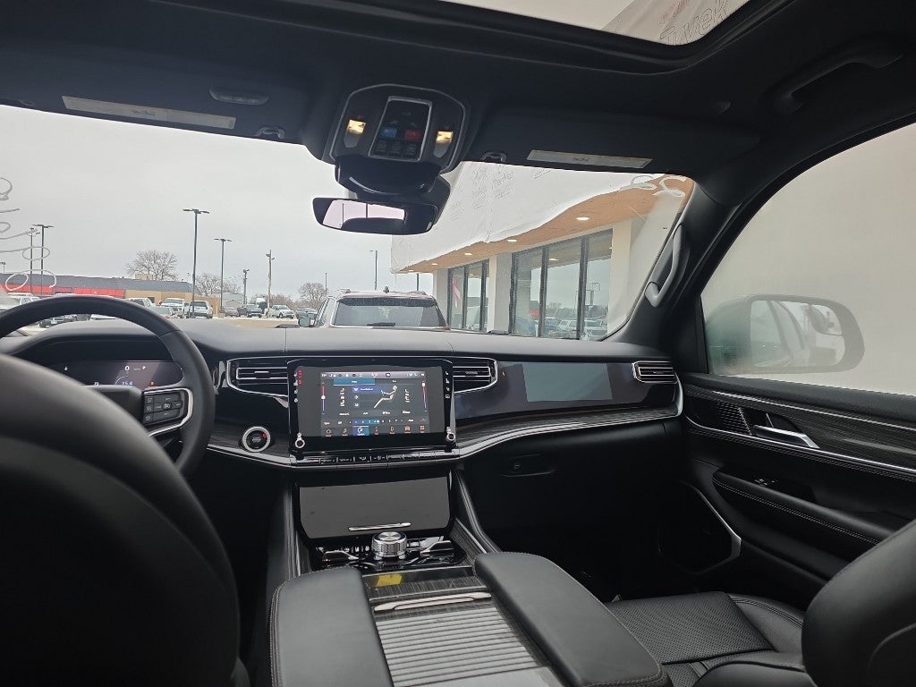 2022 Jeep Wagoneer Series III