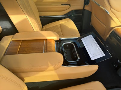 2024 Jeep Grand Wagoneer Series III