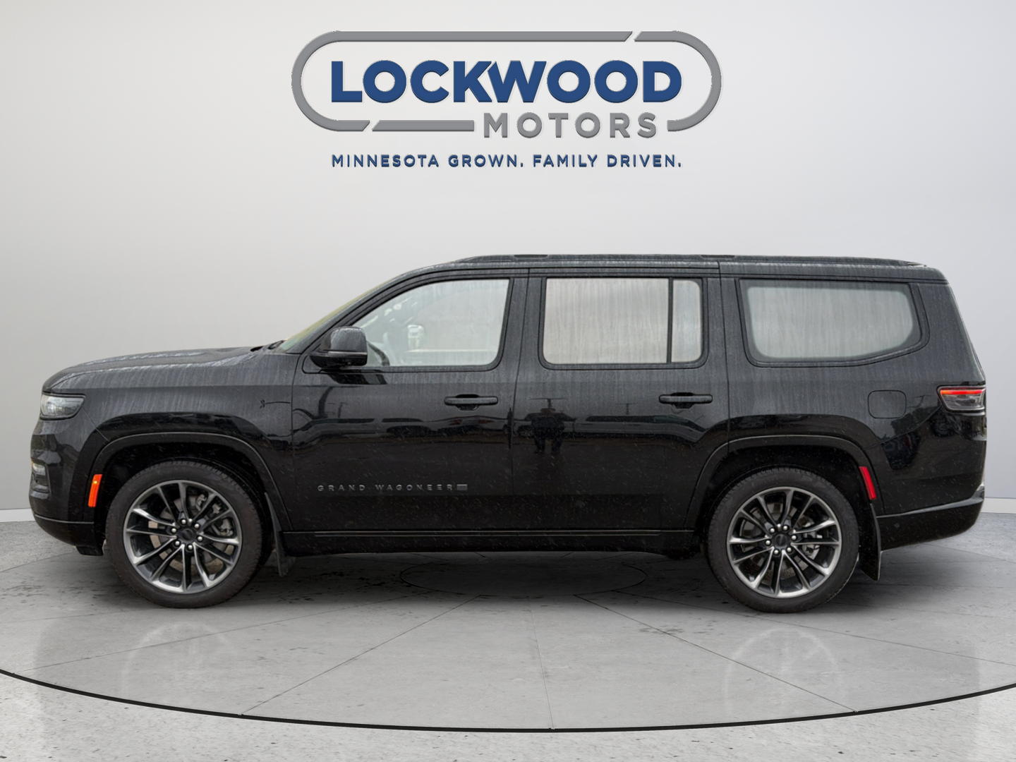 2023 Jeep Grand Wagoneer Series III Obsidian