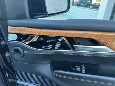 2024 Jeep Grand Wagoneer Series III