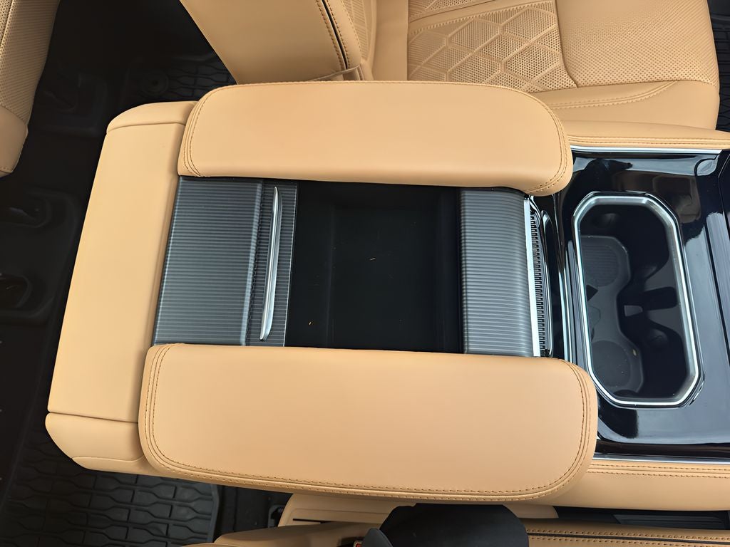 2025 Jeep Grand Wagoneer Series III Obsidian
