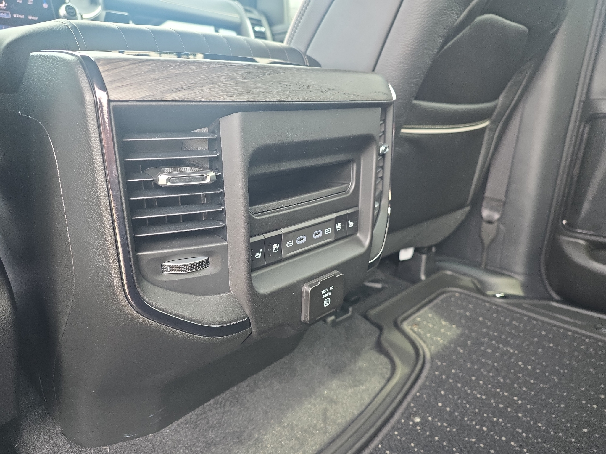 2027 RAM 1500 Limited