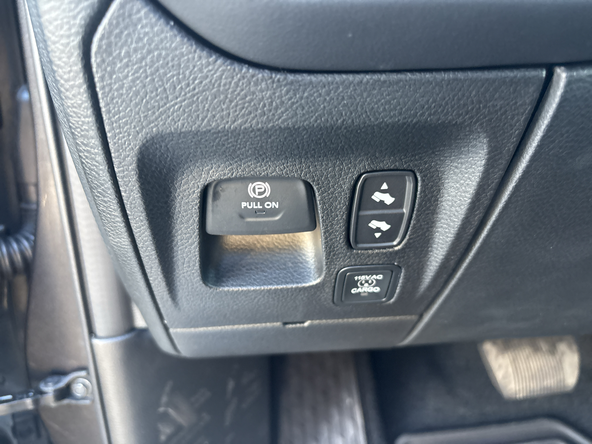 2027 RAM 1500 Limited