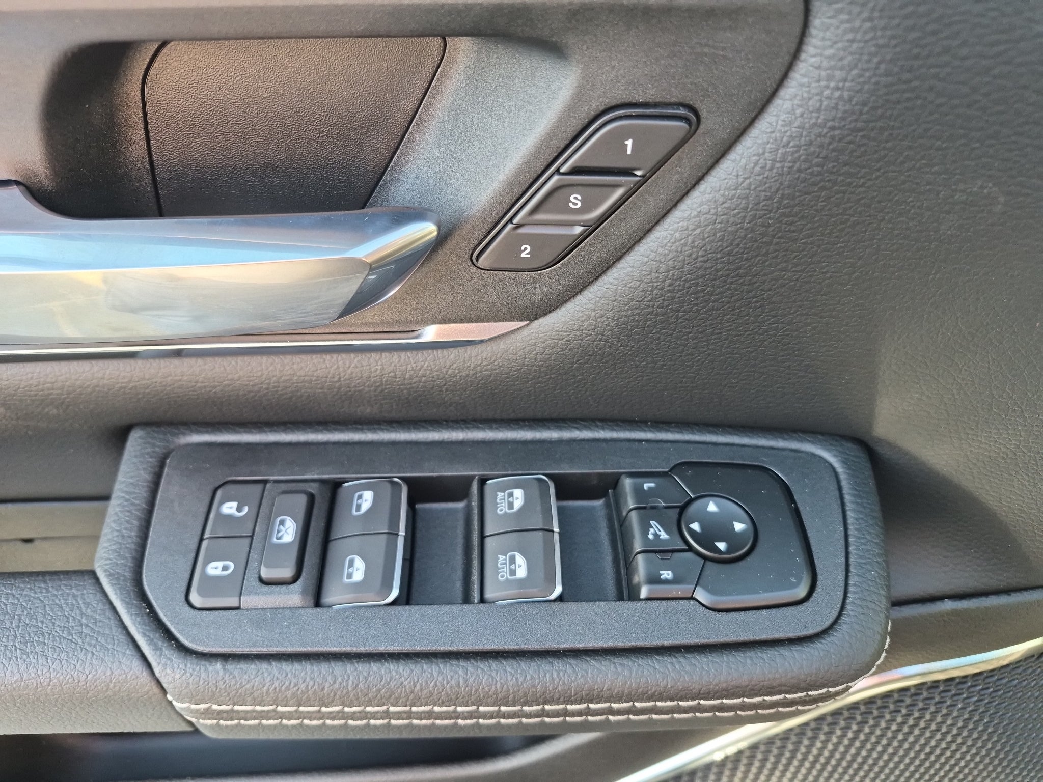 2027 RAM 1500 Laramie