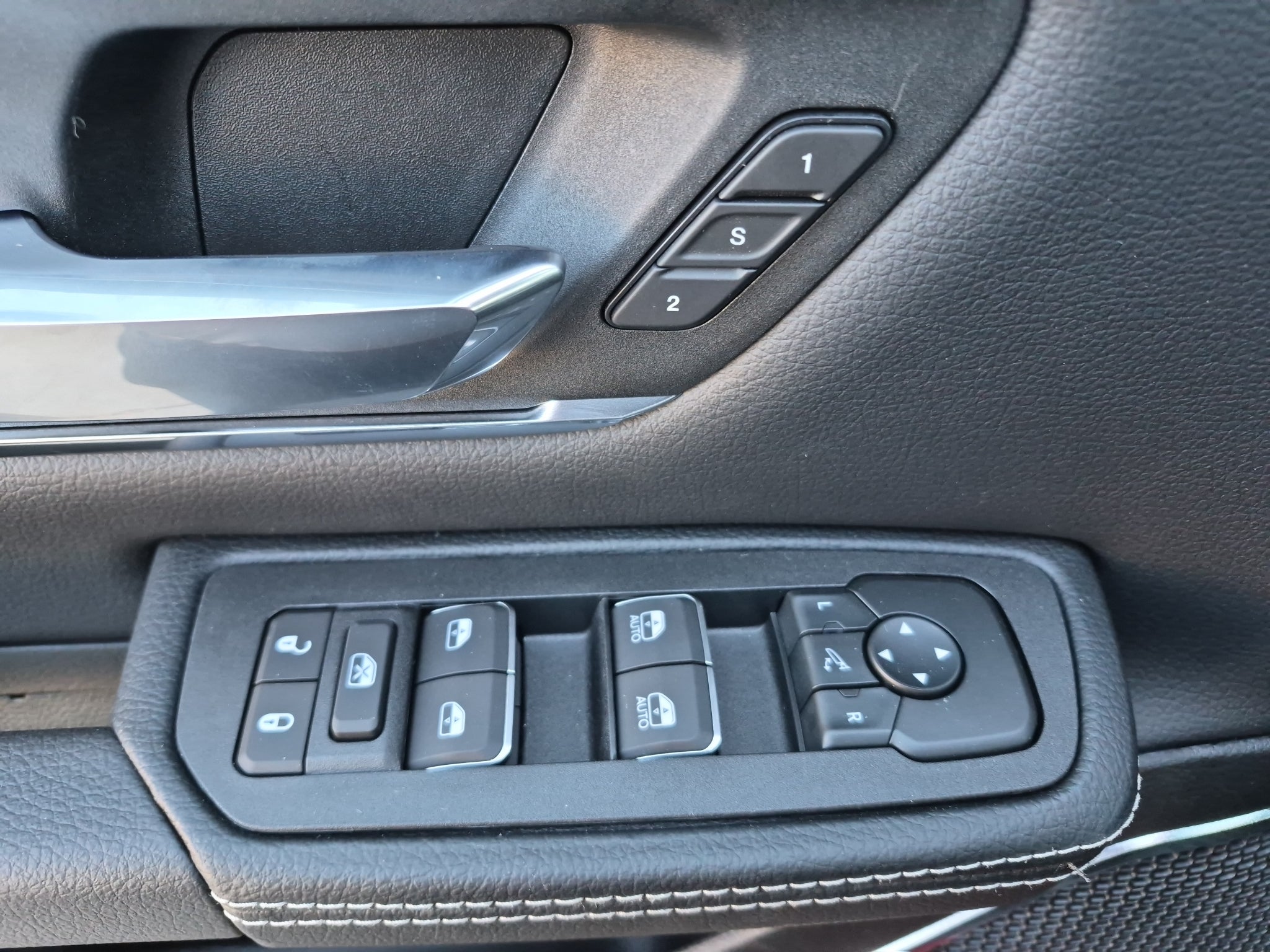 2027 RAM 1500 Laramie