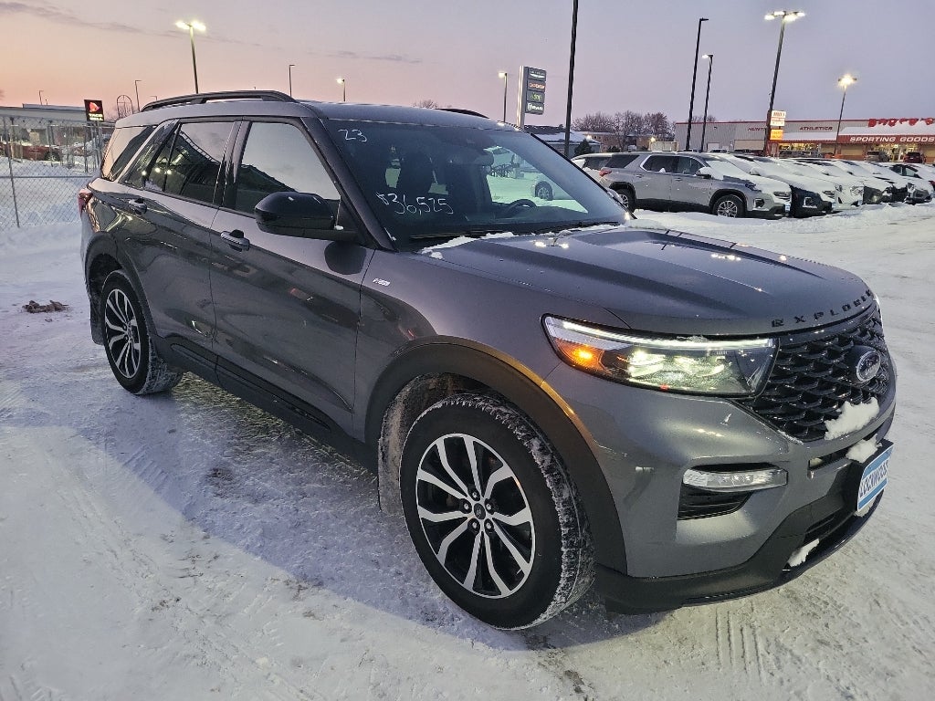 2023 Ford Explorer ST-Line