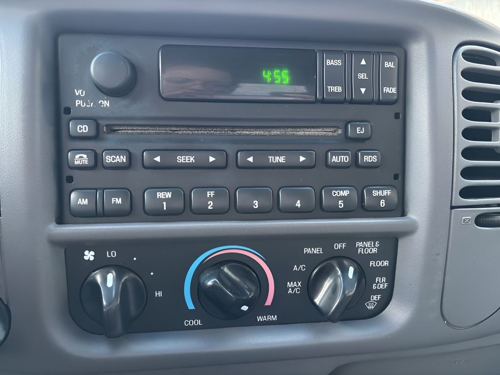 2002 Ford F-150 Base