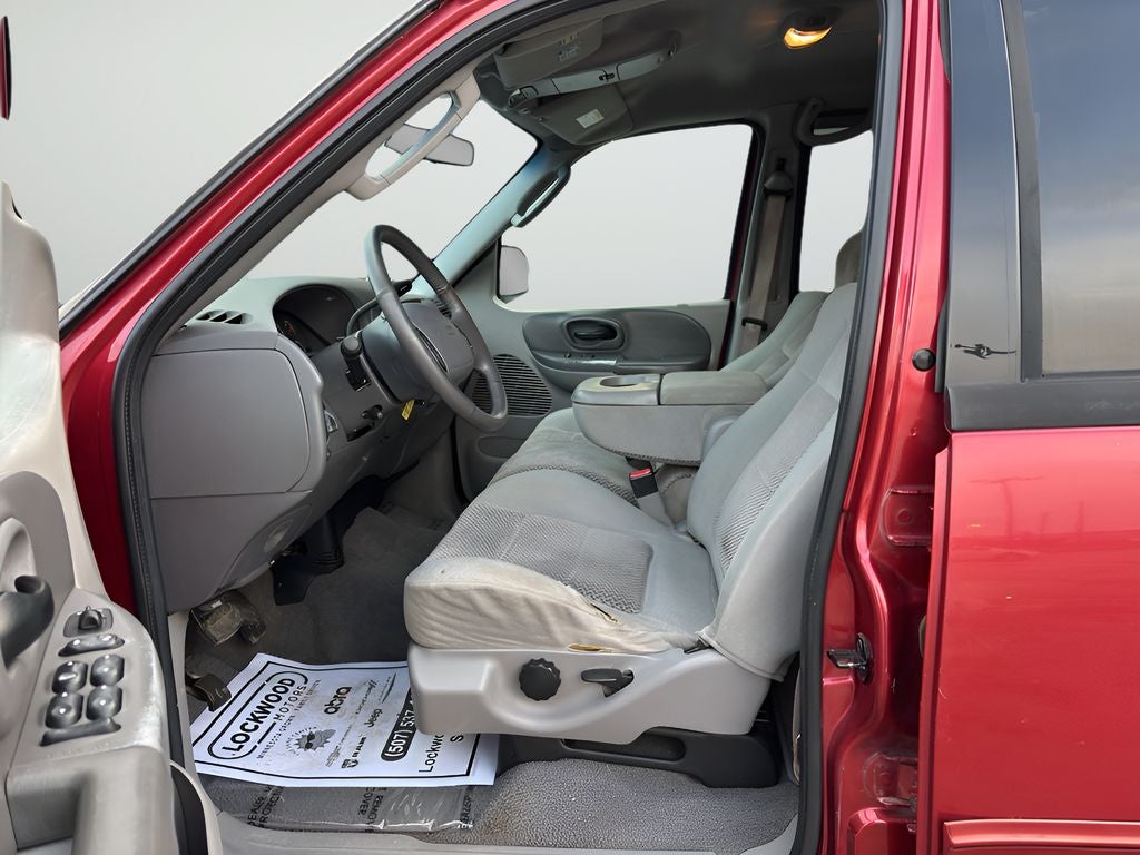 2002 Ford F-150 Base