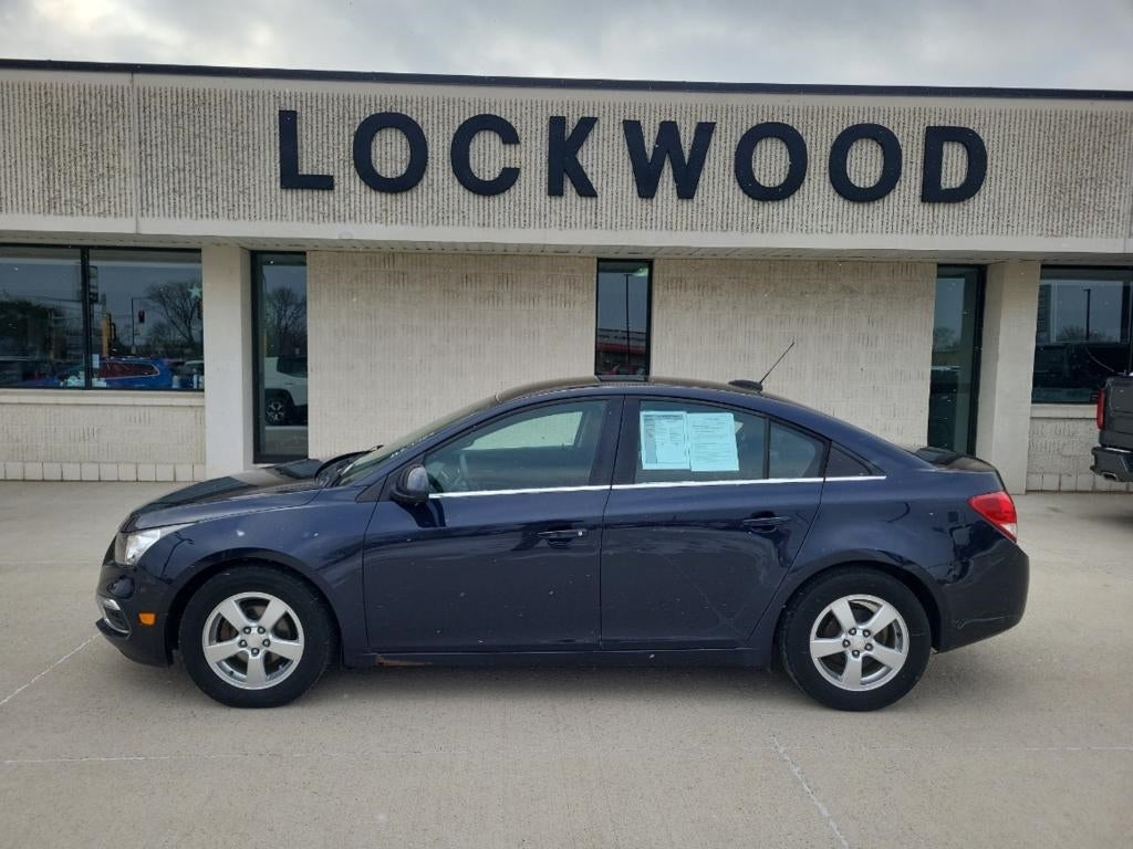 Used 2016 Chevrolet Cruze Limited 1LT with VIN 1G1PE5SB0G7152009 for sale in Marshall, Minnesota