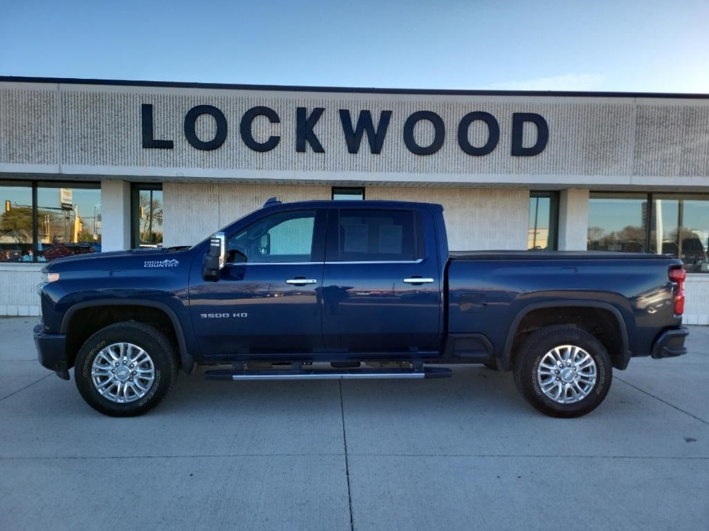 Used 2020 Chevrolet Silverado 3500HD High Country with VIN 1GC4YVEY1LF152795 for sale in Marshall, Minnesota