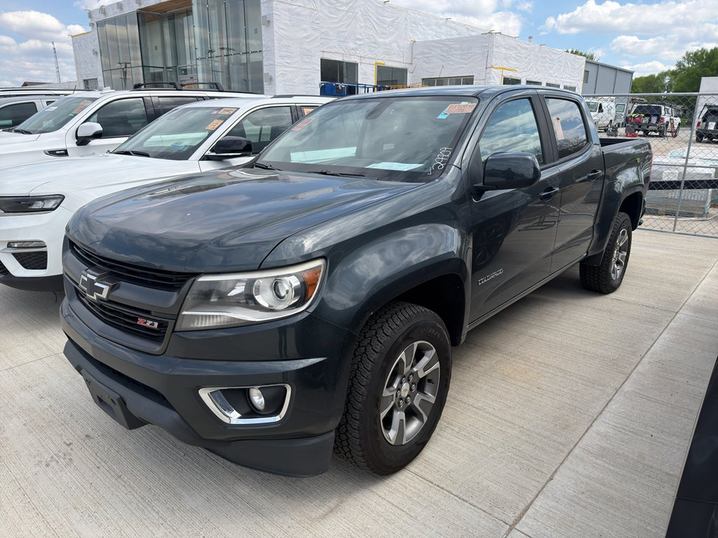 2017 Chevrolet Colorado 4WD Z71 Crew Cab Short Box's photo