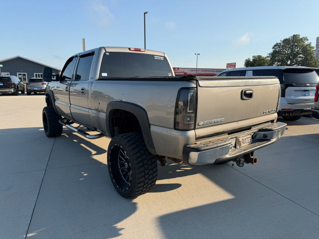 2003 Chevrolet Silverado 2500 LS