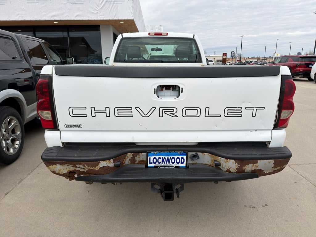 2004 Chevrolet Silverado 2500 Work Truck