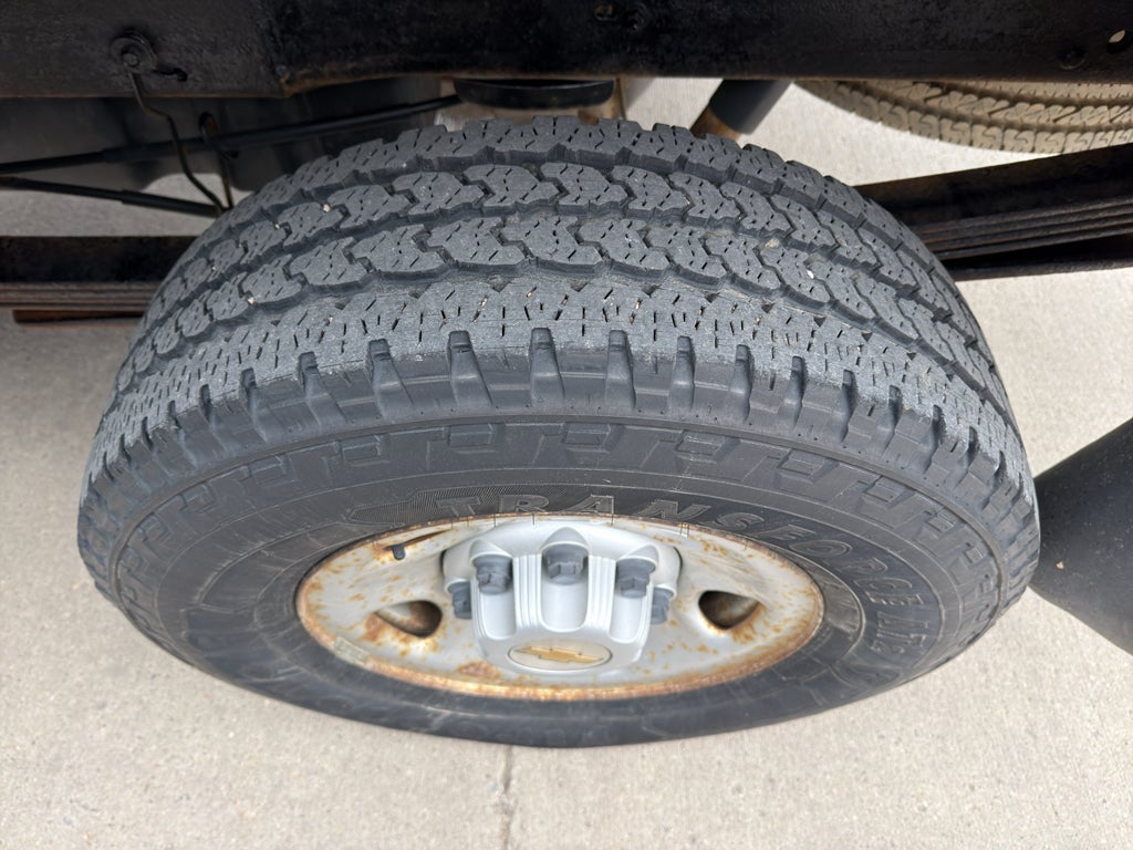 2004 Chevrolet Silverado 2500 Work Truck