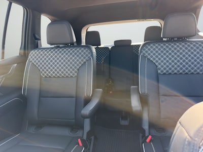 2024 GMC Acadia AWD Denali