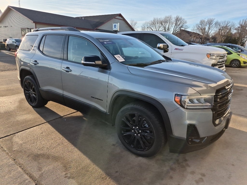 2023 GMC Acadia SLT
