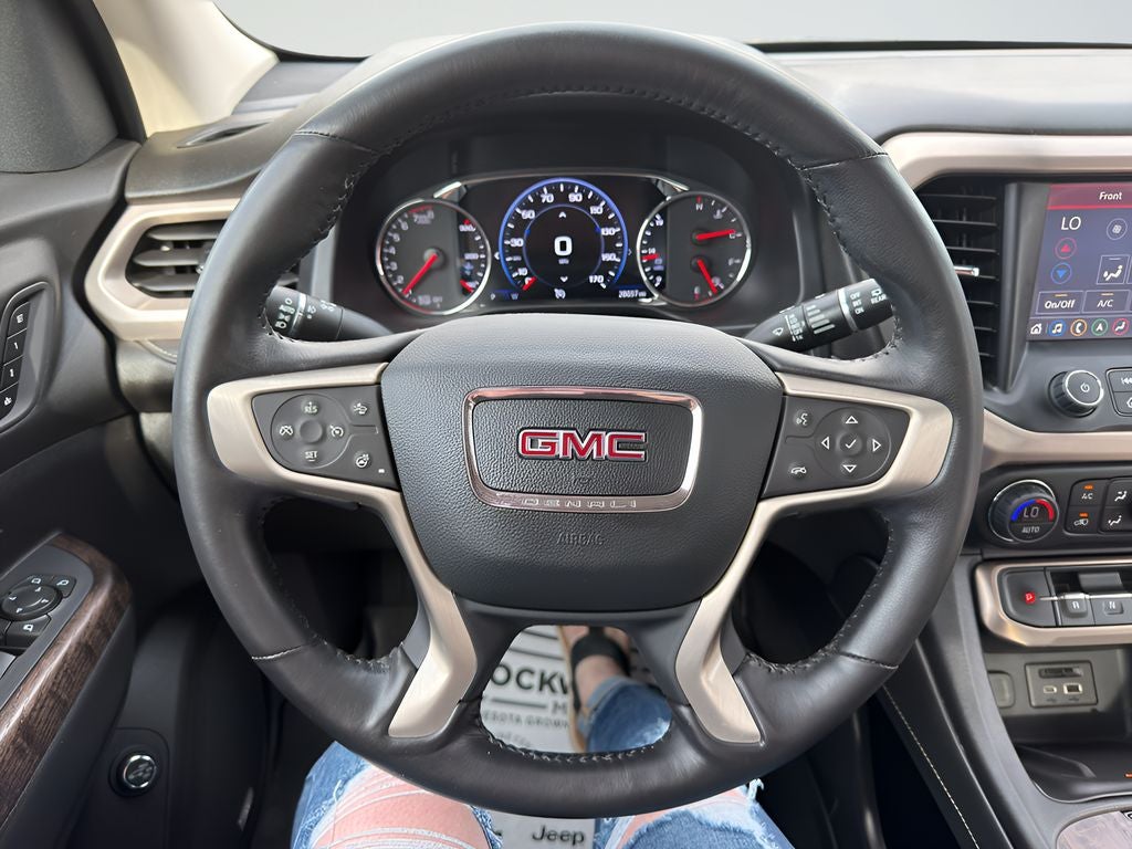 2022 GMC Acadia Denali