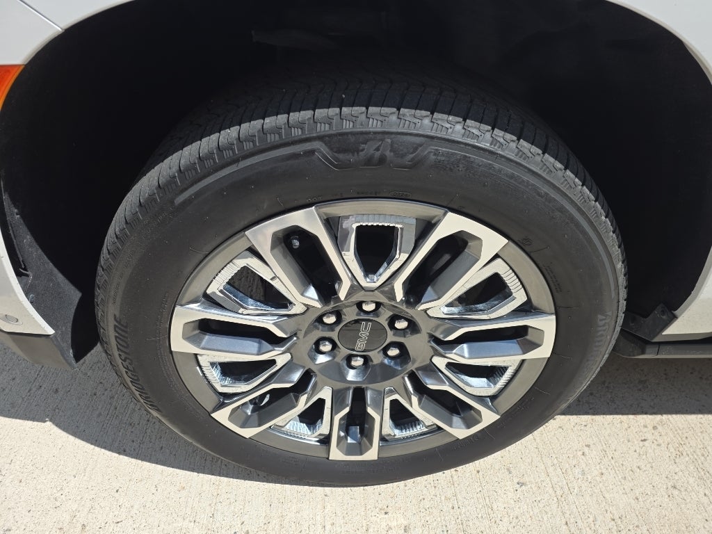 2024 GMC Yukon Denali Ultimate