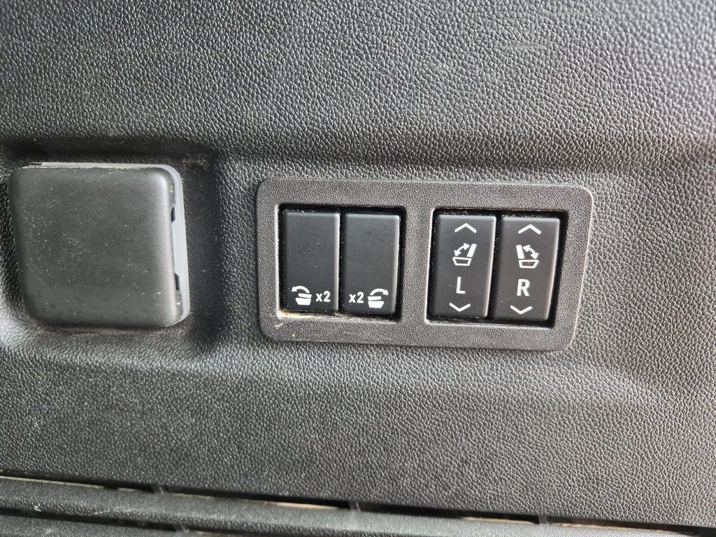 2023 GMC Yukon XL 1500 SLT