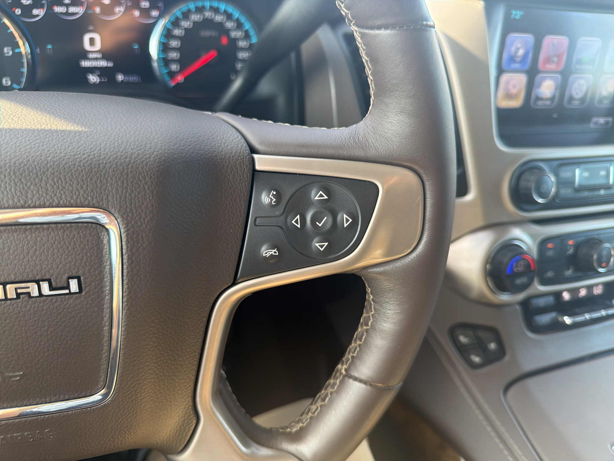 2017 GMC Yukon XL 1500 Denali