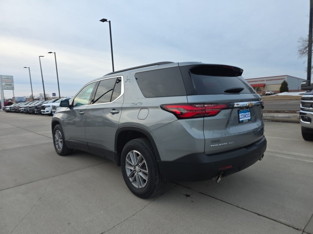 2023 Chevrolet Traverse LT Cloth