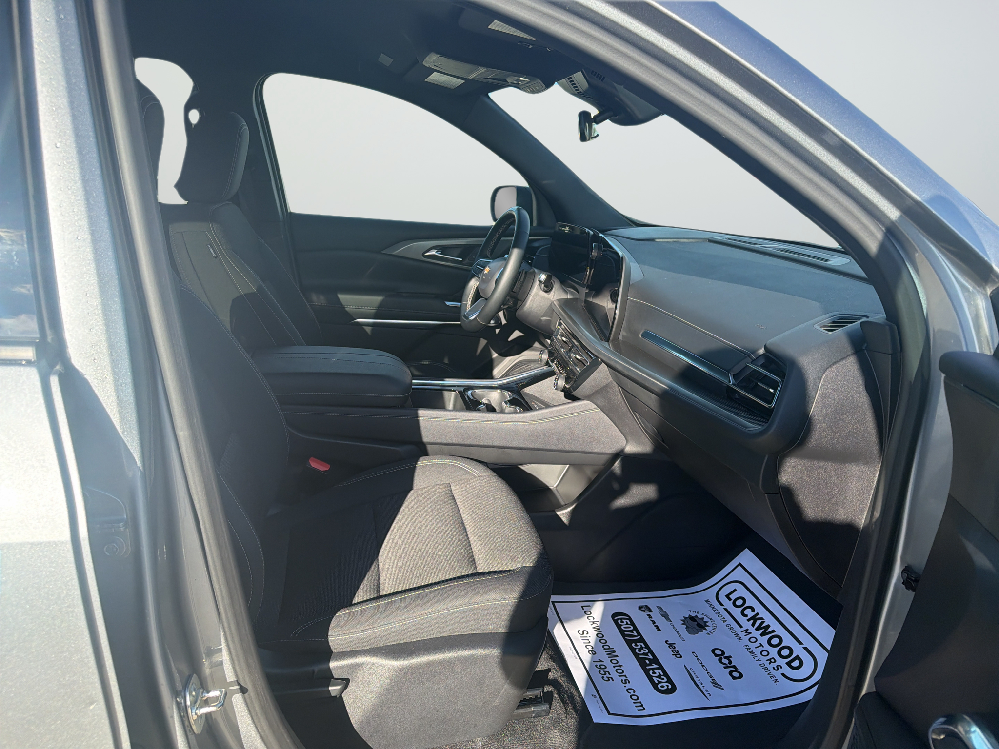 2025 Chevrolet Traverse AWD LT