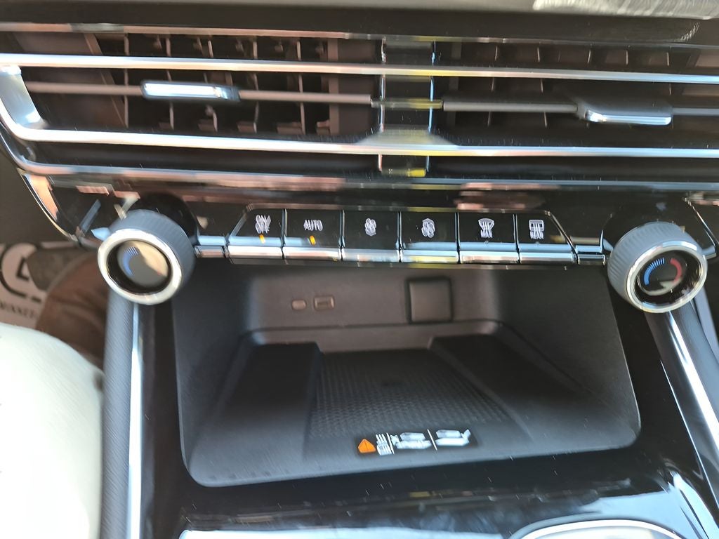 2025 Chevrolet Traverse AWD Z71