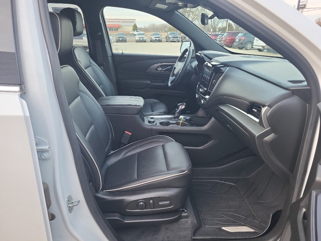 2022 Chevrolet Traverse Premier