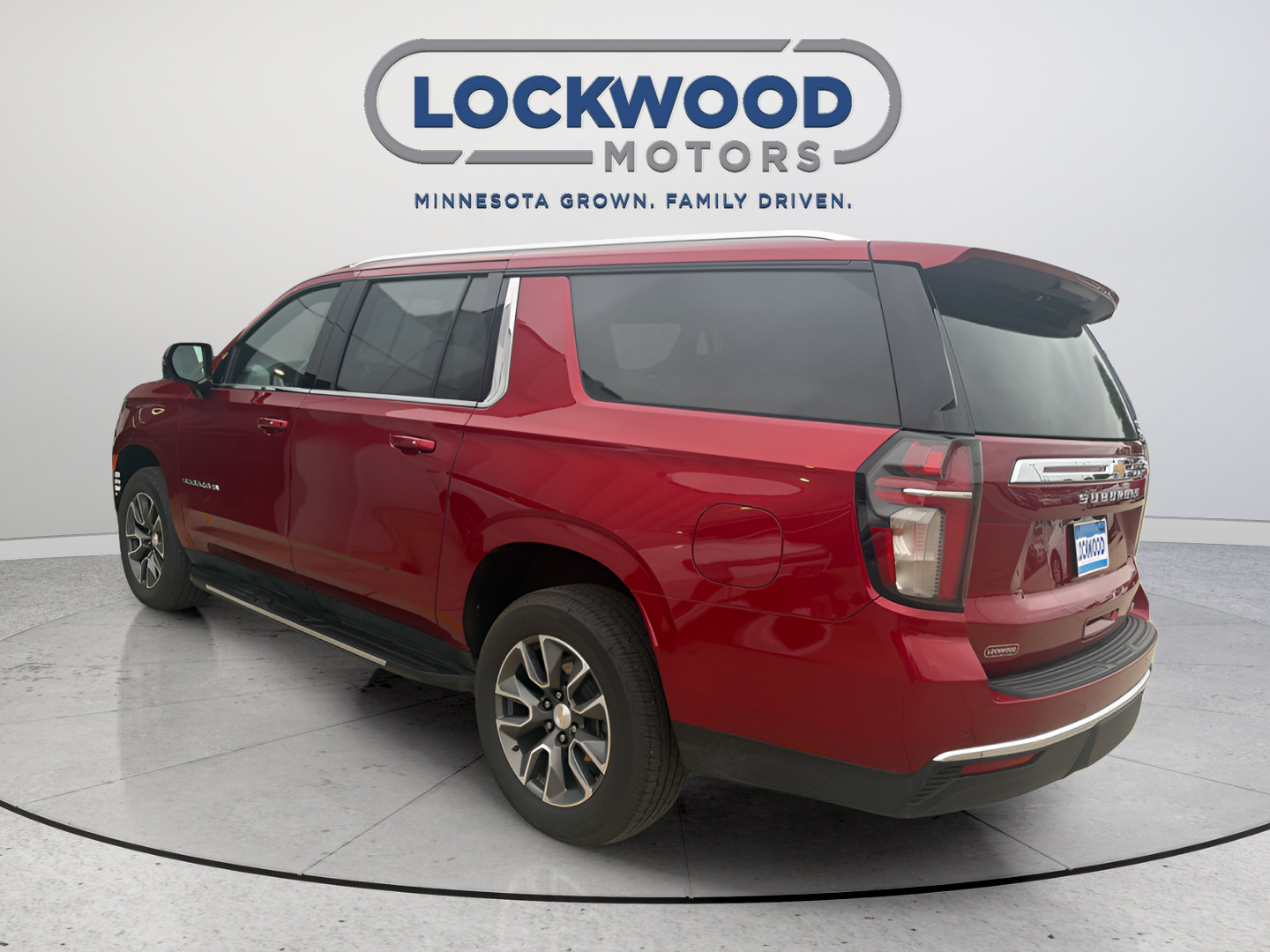 Used 2021 Chevrolet Suburban LT with VIN 1GNSKCKDXMR245319 for sale in Marshall, Minnesota
