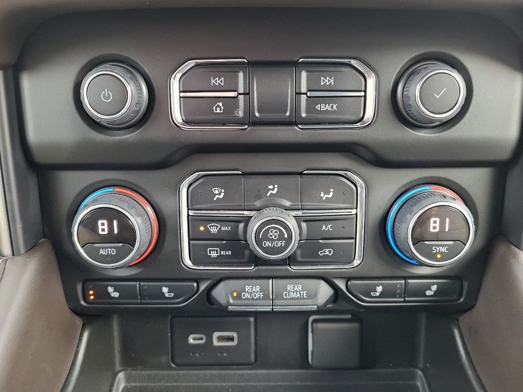 2022 Chevrolet Suburban 1500 LT