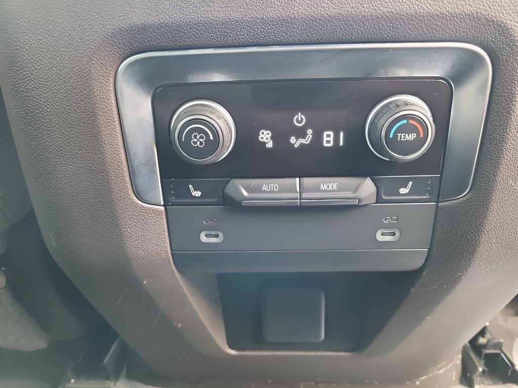 2022 Chevrolet Suburban 1500 LT