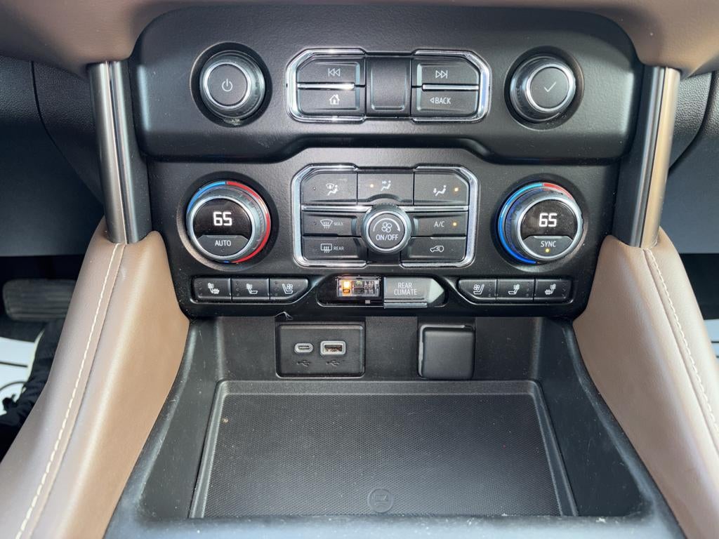 2021 Chevrolet Suburban 1500 High Country