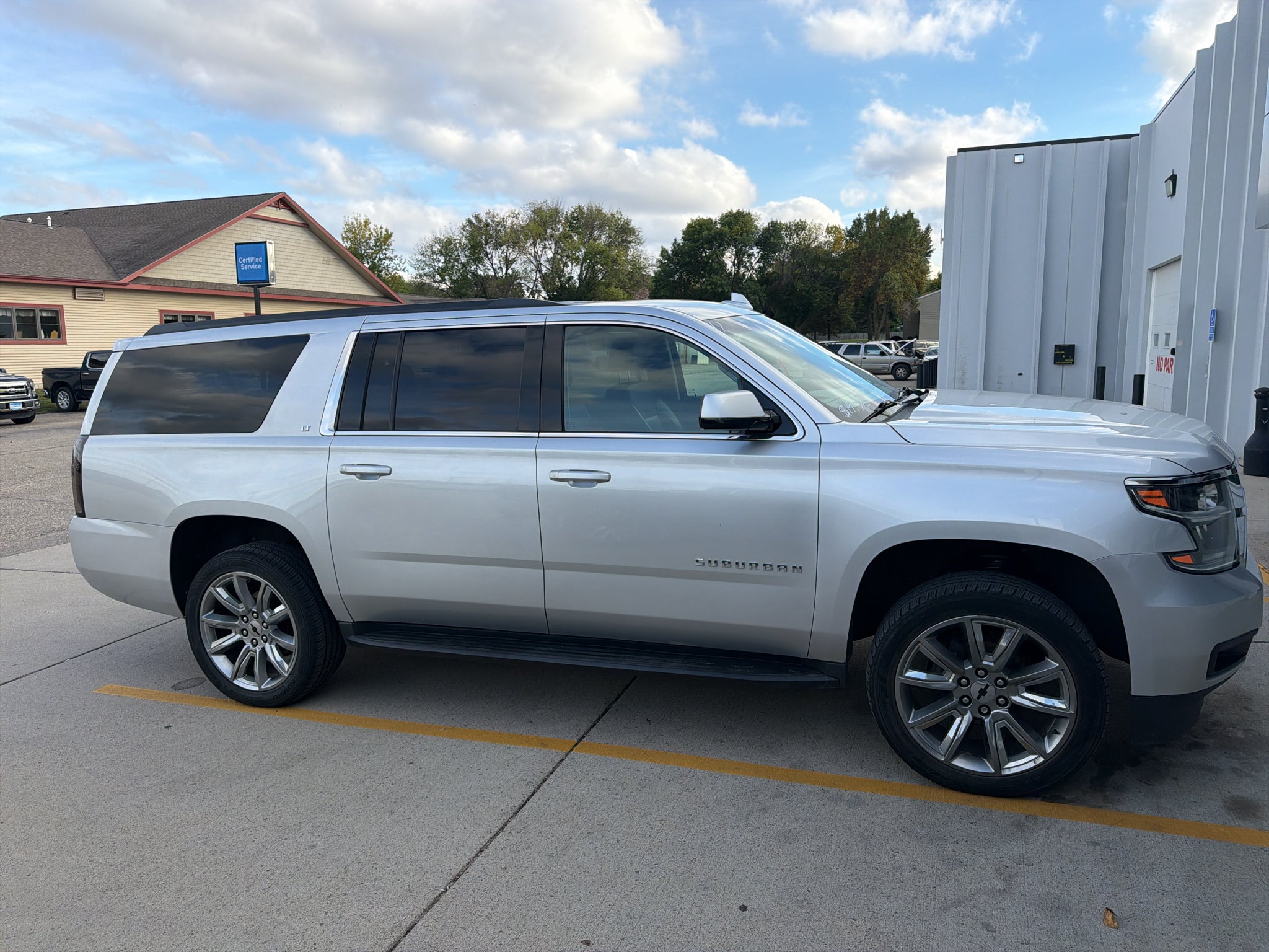 2017 Chevrolet Suburban 1500 LT