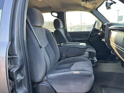 2006 GMC Sierra 3500 DRW SLE1